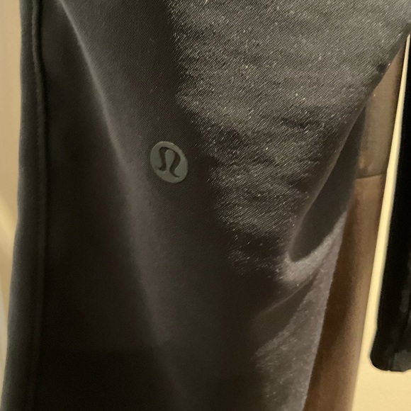 Lululemon On The Fly Crop Pants 23” - Picture 3 of 4